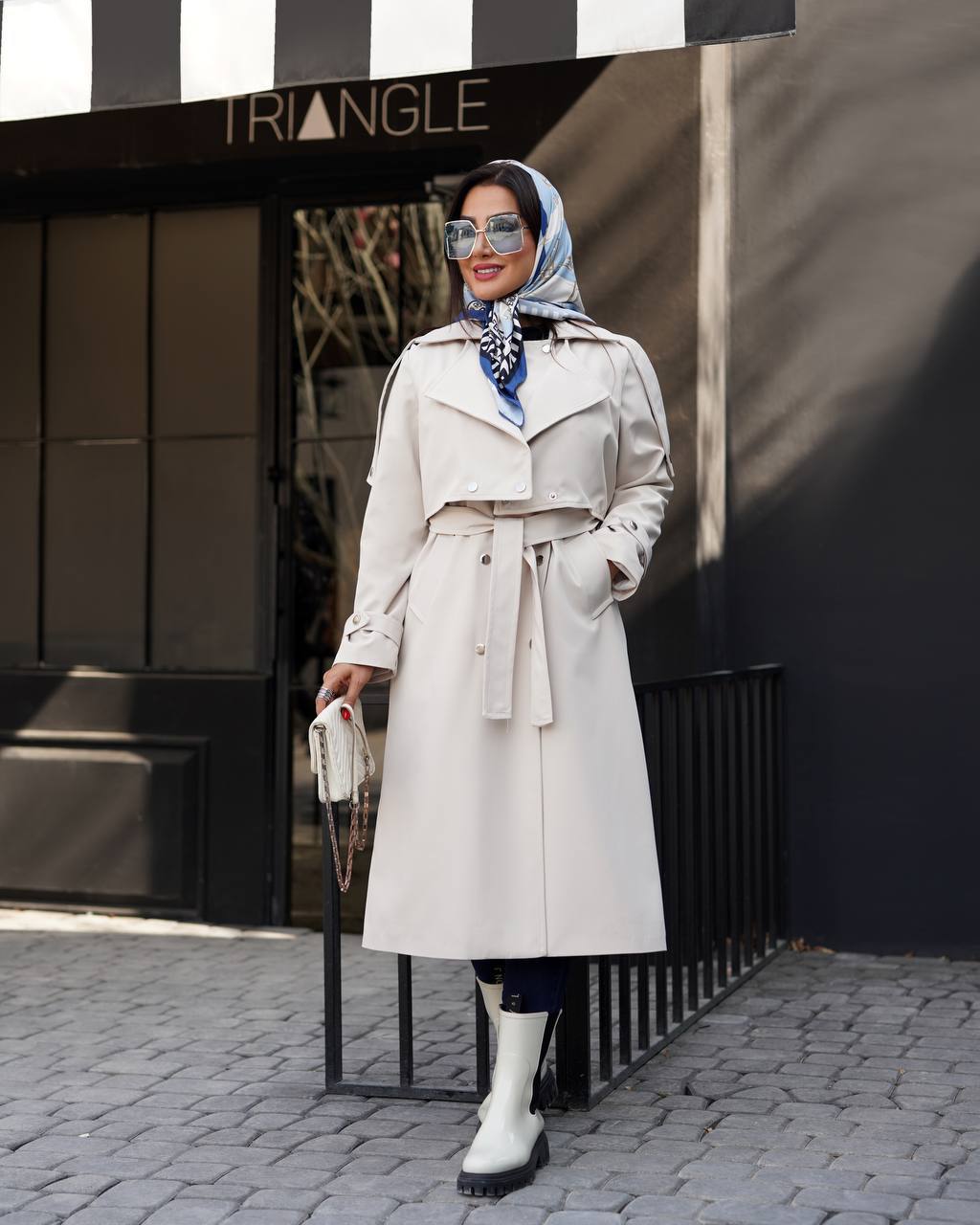 بارانی دوتیکه پرادا پشت بولدینگ آستردار جولیا