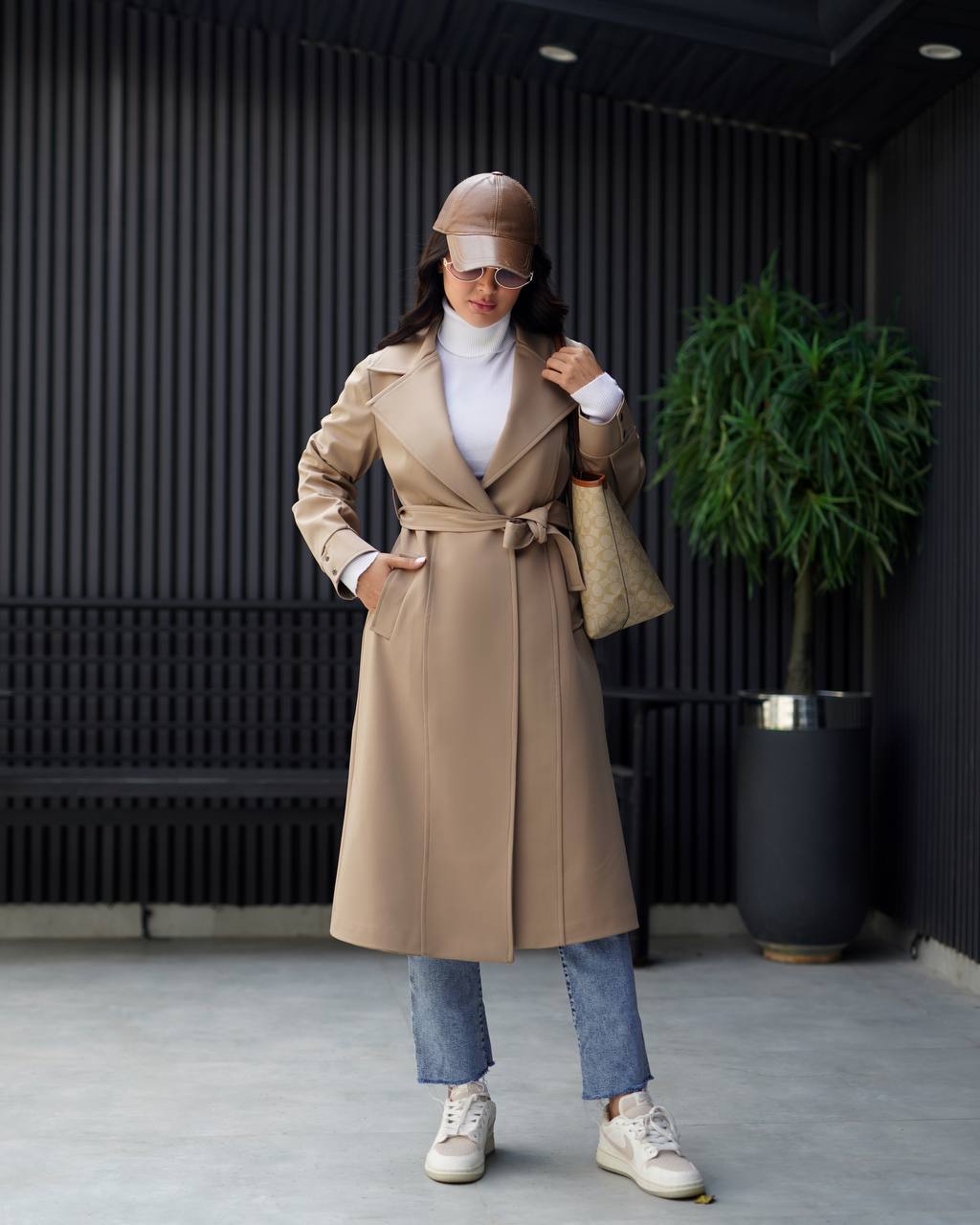 بارانی پرادا پشت بندینگ گرم بالا فرناز