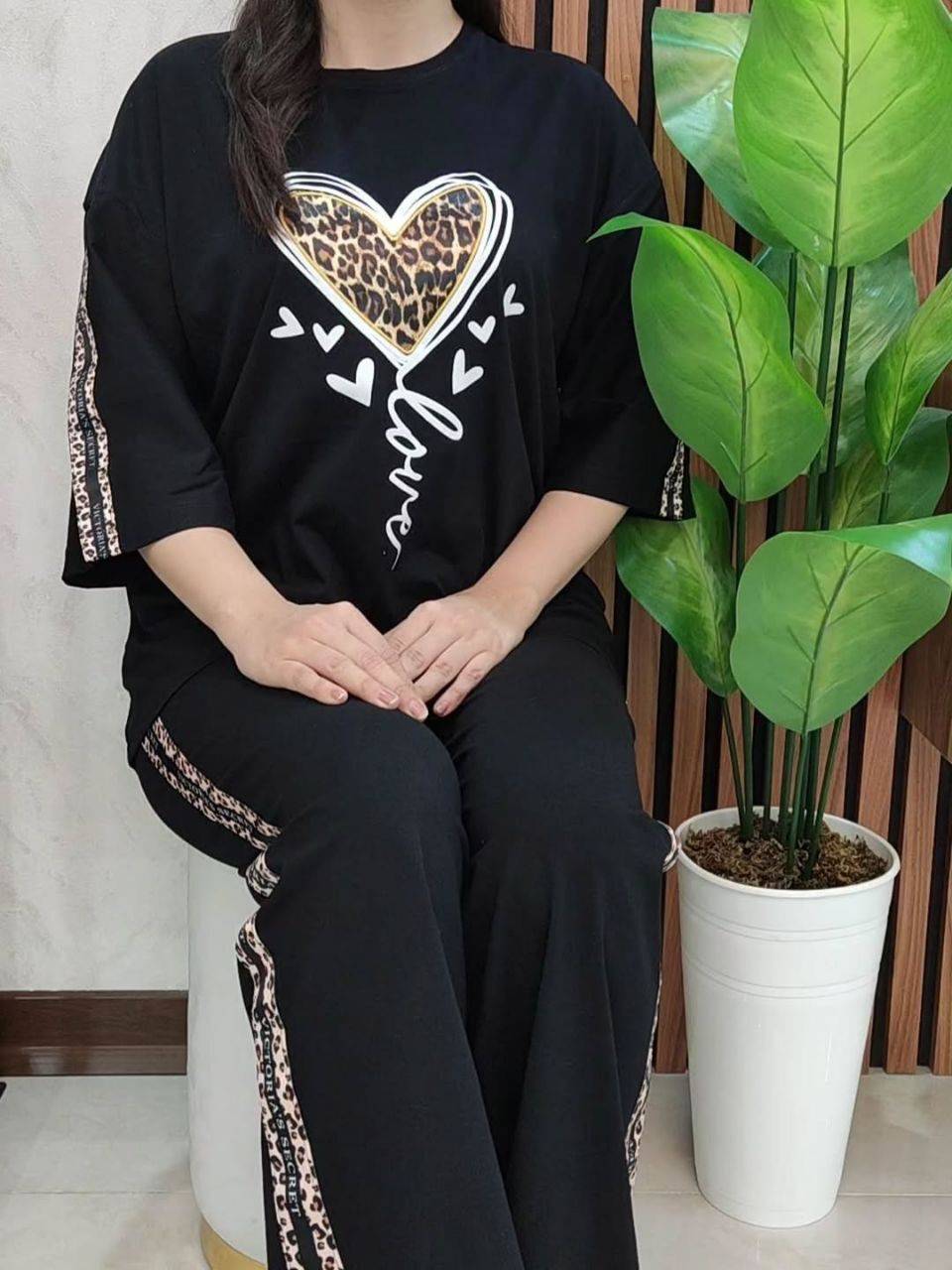 ست تیشرت شلوار اسپان‌گلکسی آمون