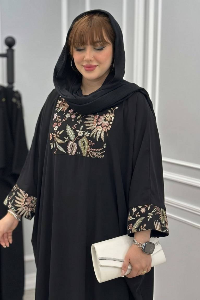 عبایی الیزه با کیفیت خرجکار سوزن دوزی پوراندوخت  شکوفه