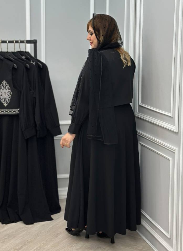 ست دوتیکه زنانه پیراهن و ژیله الیزه و پیراهن مازراتی گلدوزی و نگین کاری ماریا